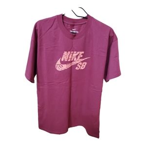 Nike SB shirt Maroon